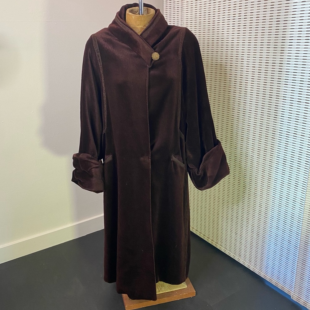 Vintage brown textured coat